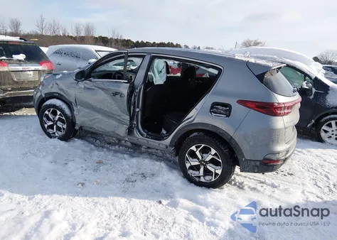 2022 Kia Sportage Lx z USA, uszkodzony, nr VIN KNDPMCAC2N7983839